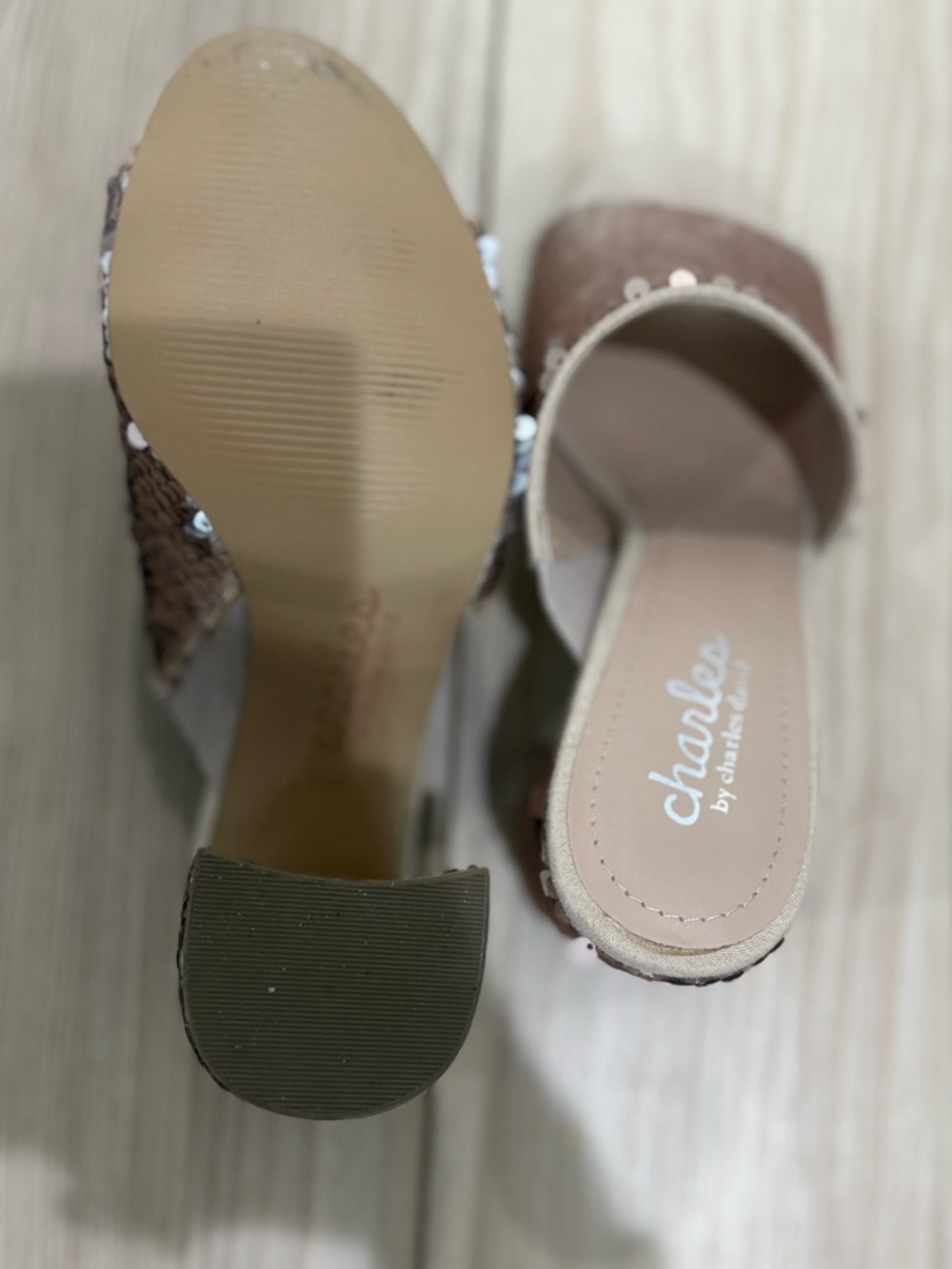 Charles by Charles David Rose Gold Sequin Slide Sandals Women's Size 6 - Picture 4 of 4